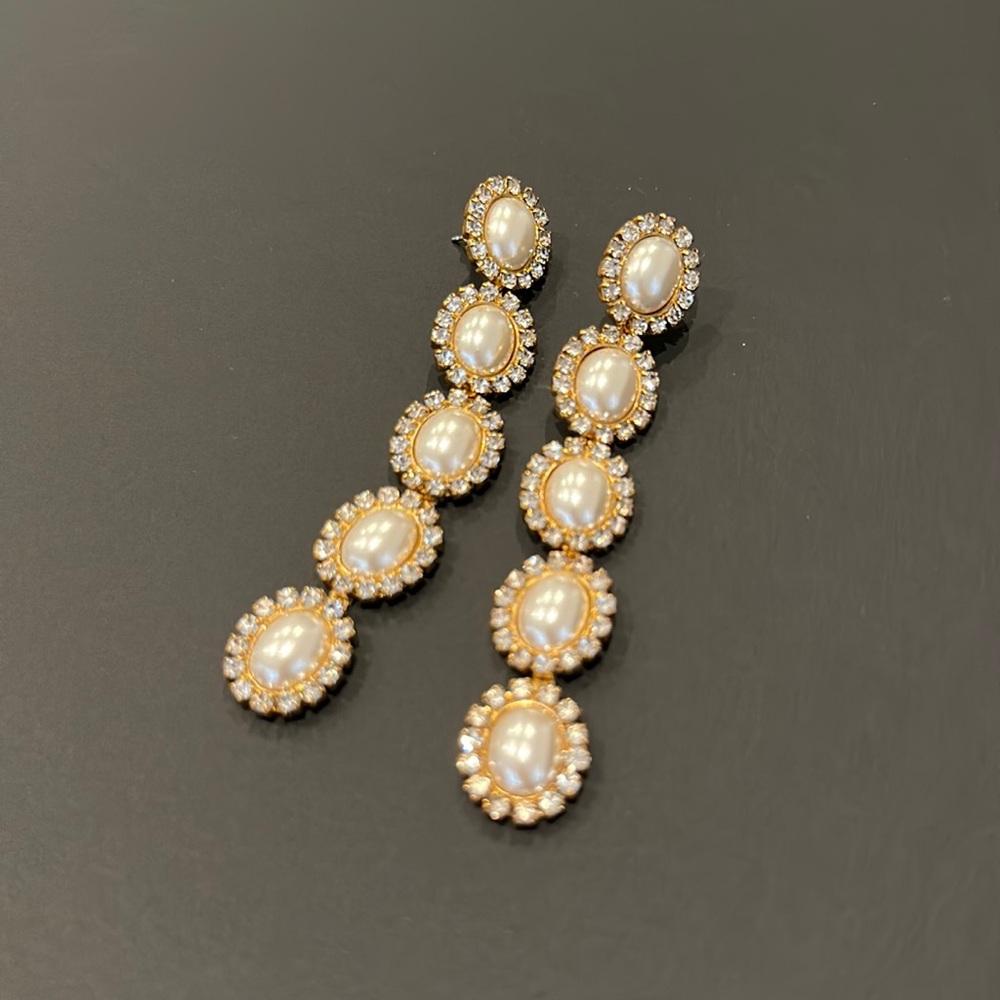 Elizabeth Cole - Von Drop Pearl Earrings